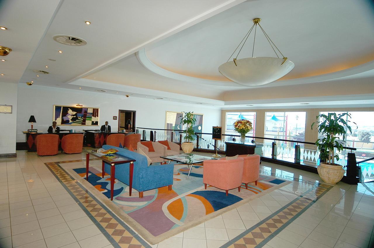 Carnival City Hotel Brakpan Esterno foto